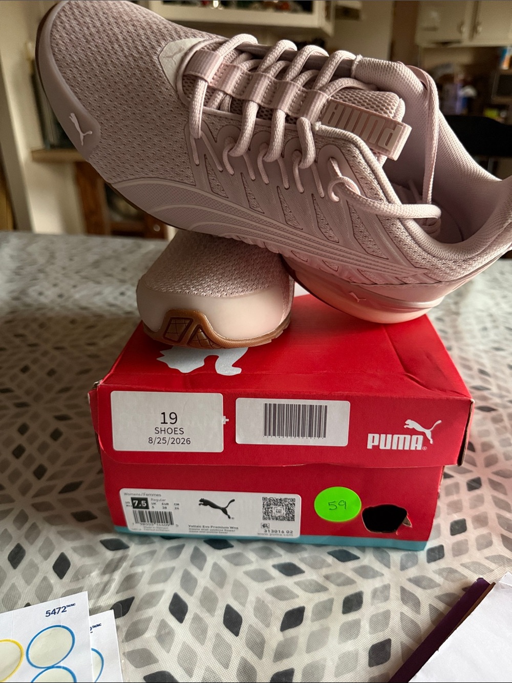 Puma Girls' Pale Pink Lightweight Sneakers